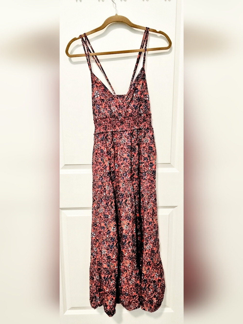 Universal Thread Women's M Red Floral Sundress with Multicolor Print